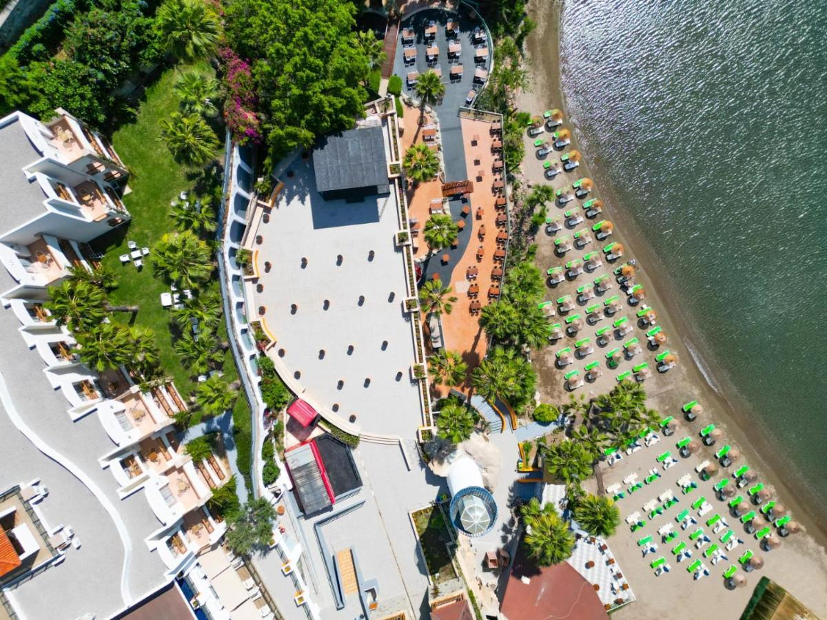 Otel Middle Town 4*